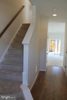 107 Poinsettia Way - Photo 2 of 25