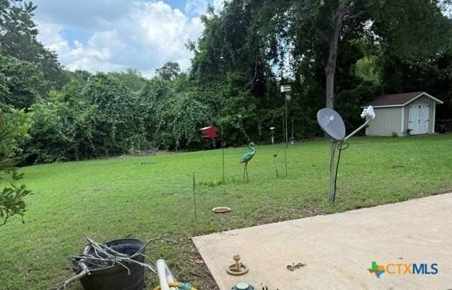 203 Memorial Dr - Photo 4 of 4