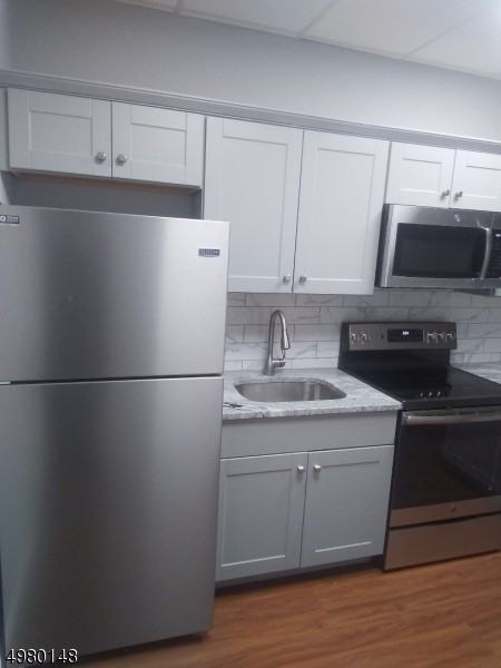 5677 Berkshire Valley Rd - Photo 3 of 16