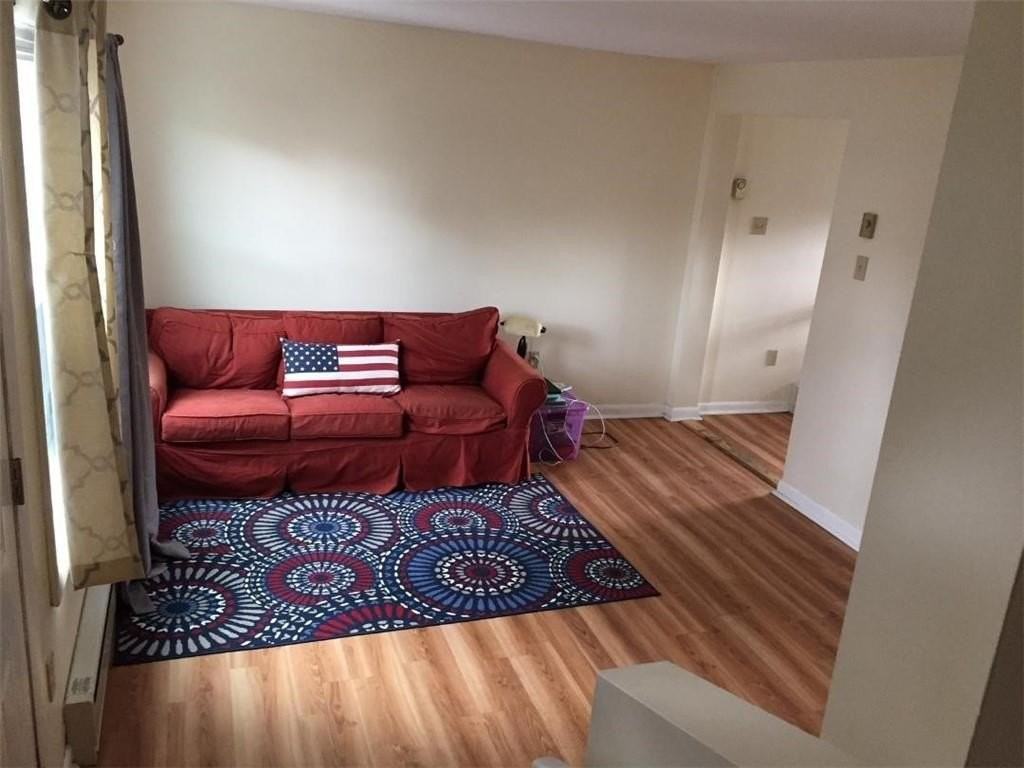 27 Weaver Ave #A - Photo 4 of 6
