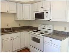 27 Weaver Ave #A - Photo 6 of 6