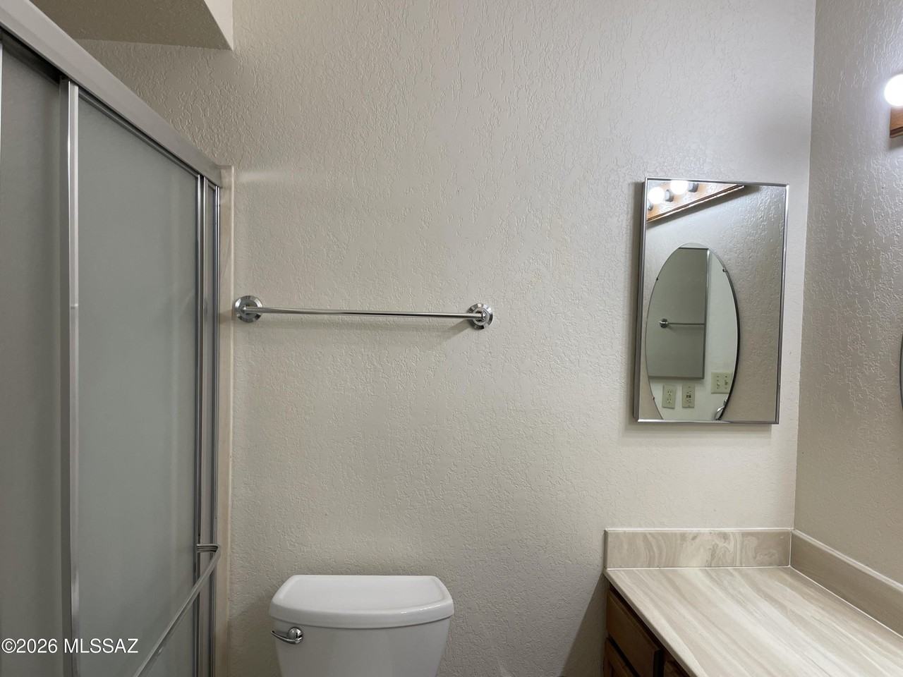 716 N Hayden Dr - Photo 6 of 15
