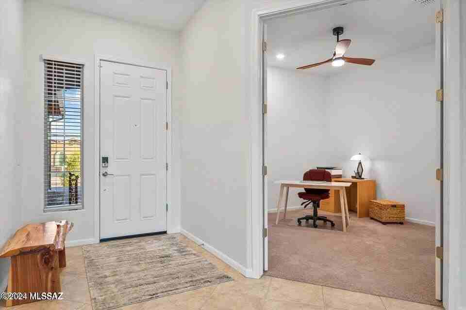 10623 N Iron Peak Dr - Photo 6 of 42