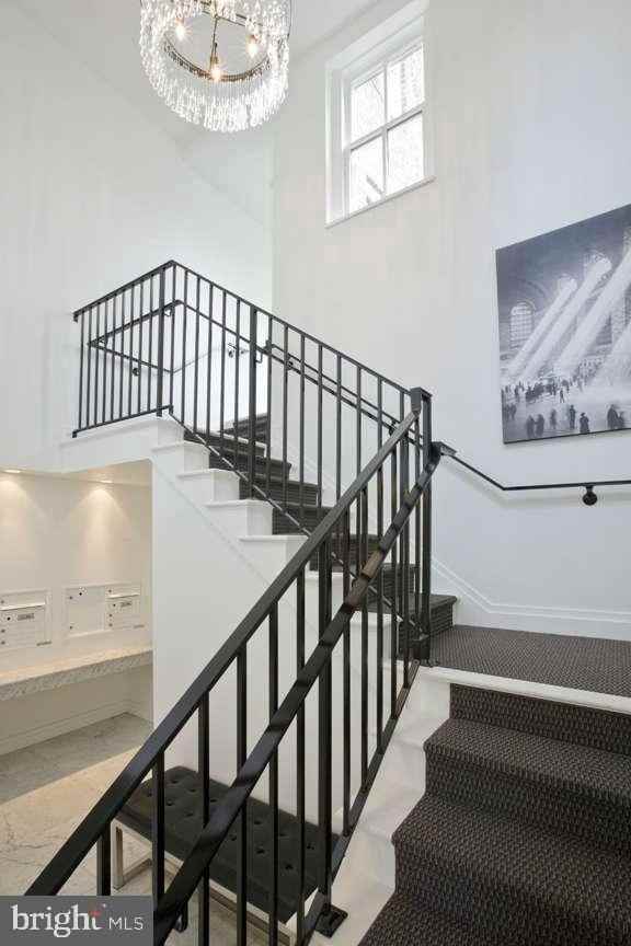 3250 N St Nw #1A - Photo 4 of 10