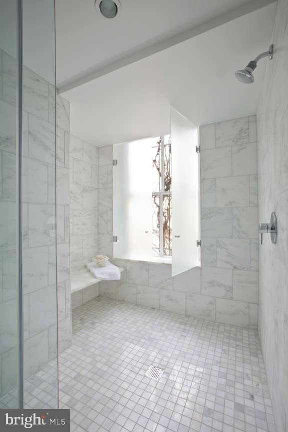 3250 N St Nw #1A - Photo 6 of 10