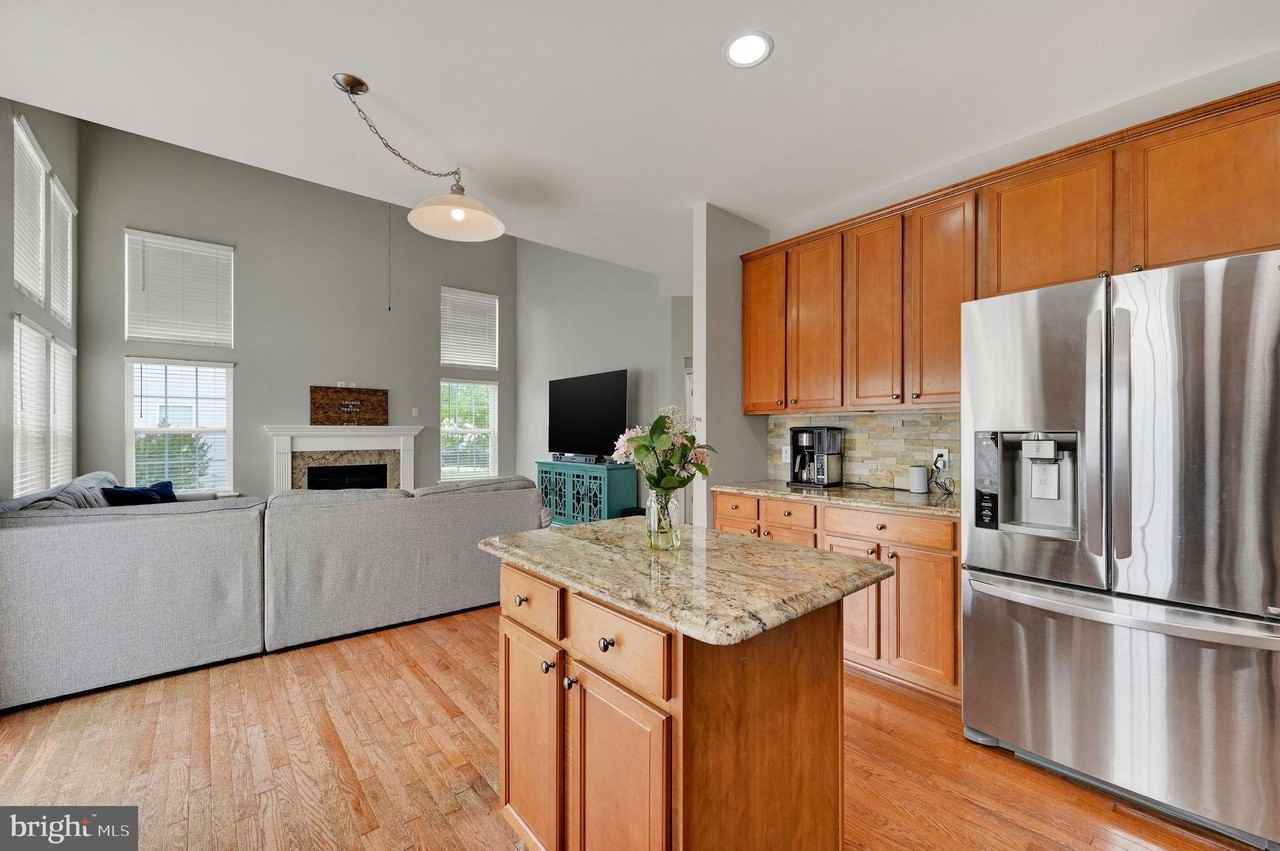 33 Brielle Way - Photo 7 of 23