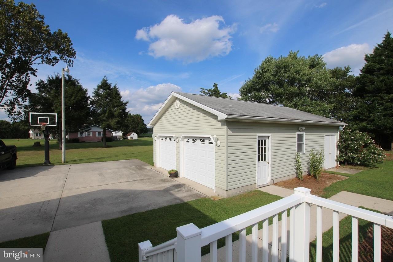 26499 Hollyville Rd - Photo 2 of 16