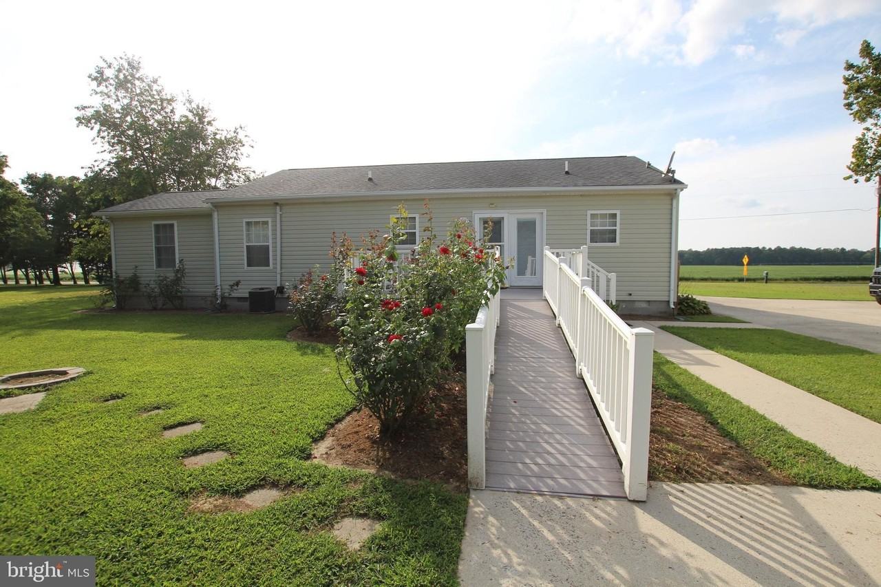 26499 Hollyville Rd - Photo 4 of 16