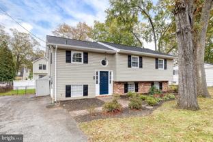 617 Oak Ln - Photo 1 of 1
