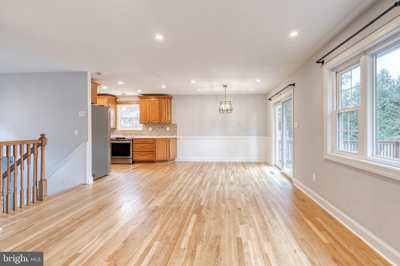 617 Oak Ln - Photo 5 of 29