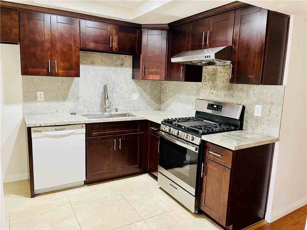 1622 Alegro Sq - Photo 2 of 17