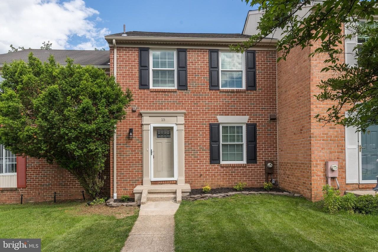 15 Ballyhaunis Ct - Photo 2 of 50