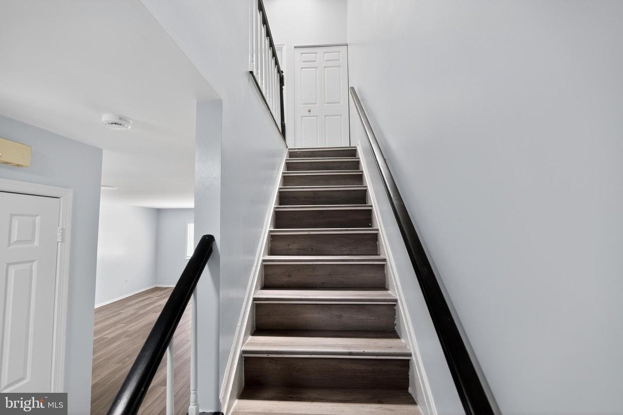 17 Wellspring Cir - Photo 4 of 31