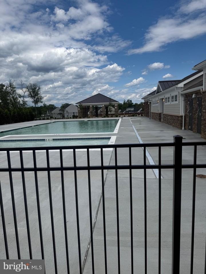 921 Playfair Terrace Way - Photo 6 of 6