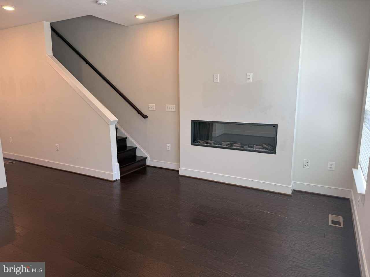 115 Dickenson Dr - Photo 6 of 20
