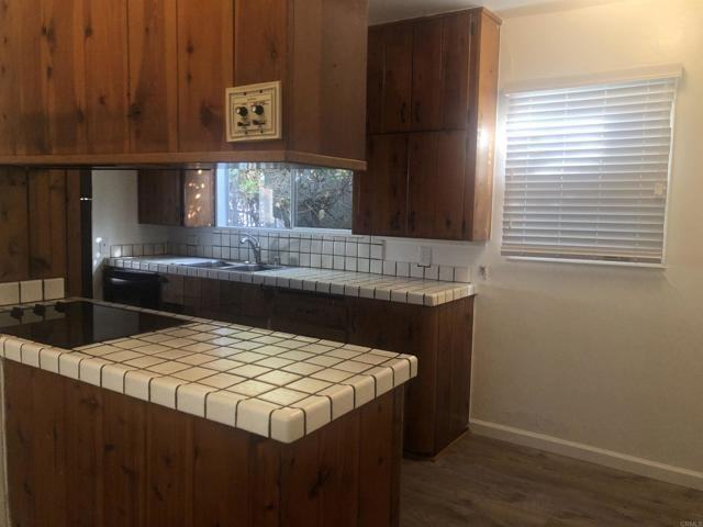 3535 Helix St - Photo 7 of 19