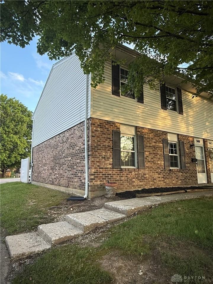 3108 E Stroop Rd - Photo 2 of 21