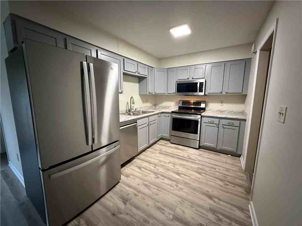 3108 E Stroop Rd - Photo 6 of 21