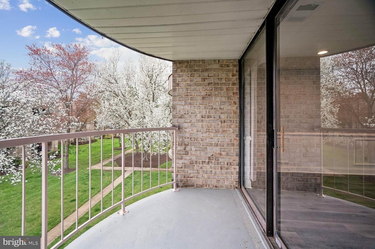 3316 Huntley Square Dr #A1 - Photo 6 of 31