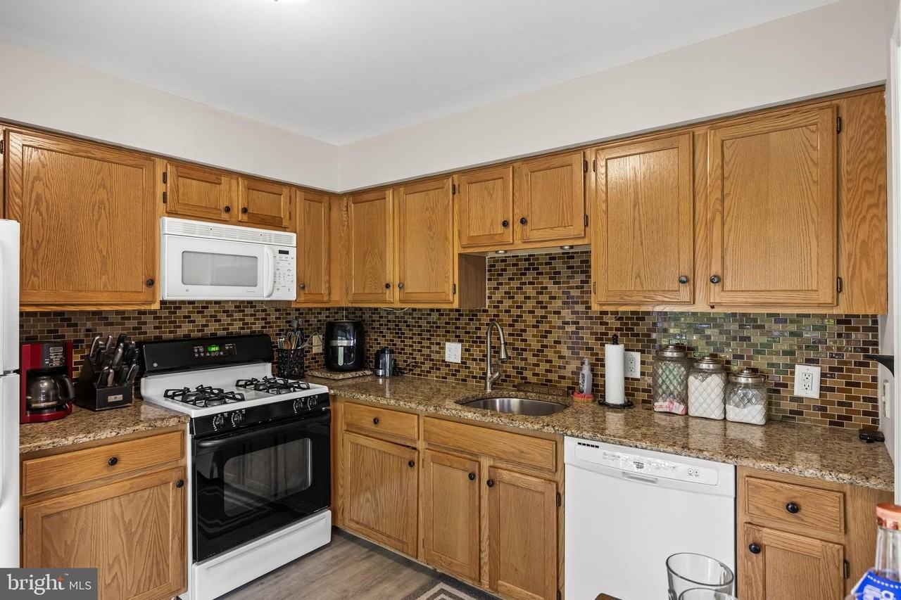 116 Wildflower Pl - Photo 6 of 15
