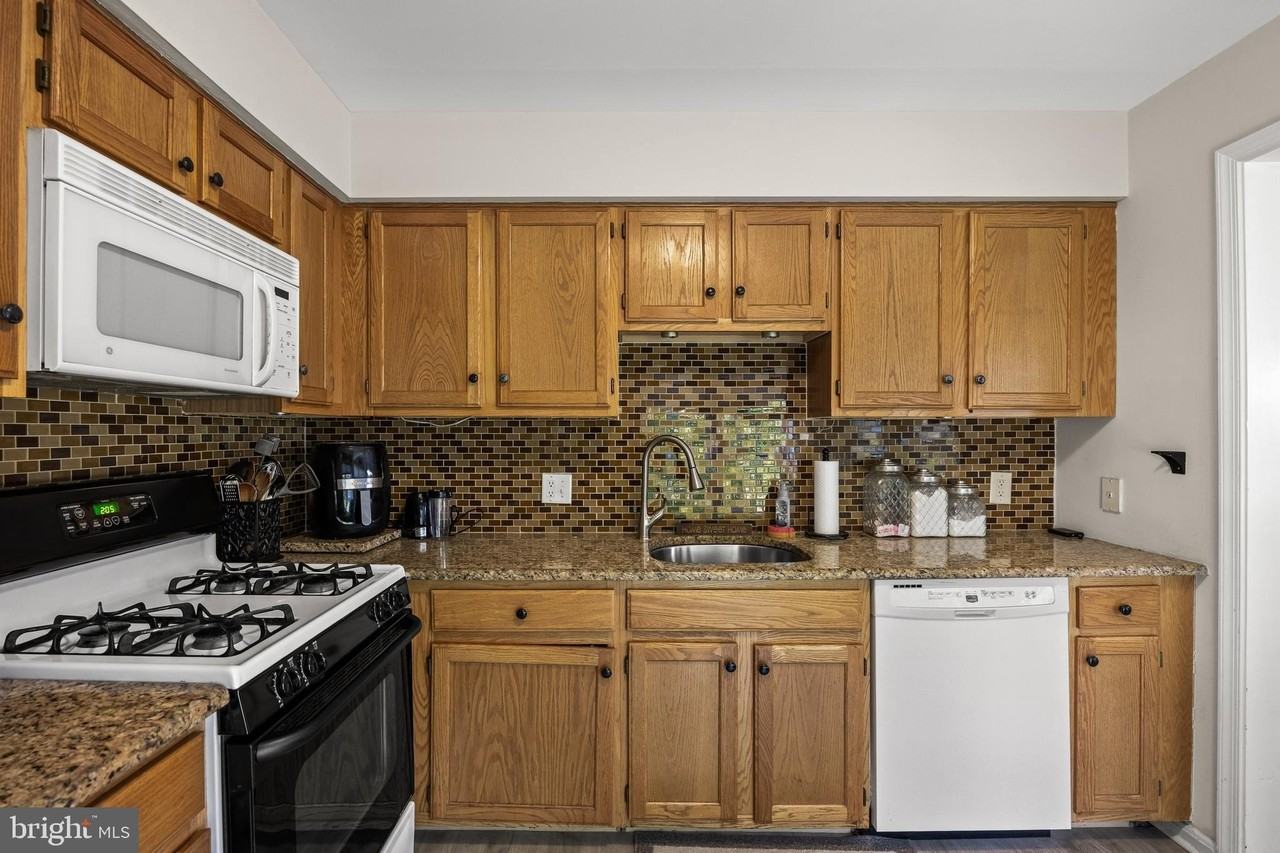 116 Wildflower Pl - Photo 7 of 15