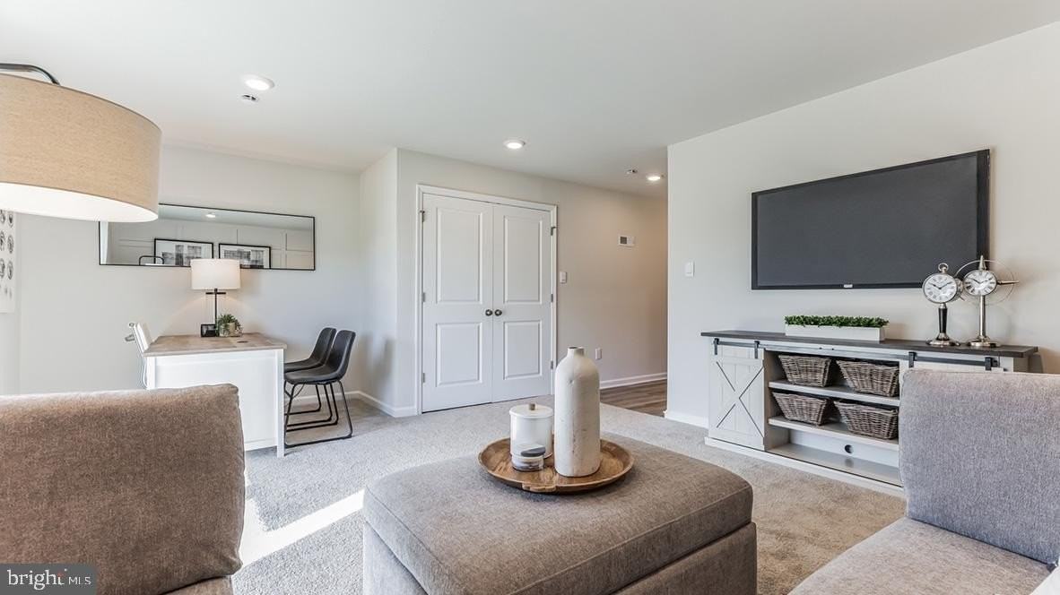 278 Macoun Way - Photo 2 of 12