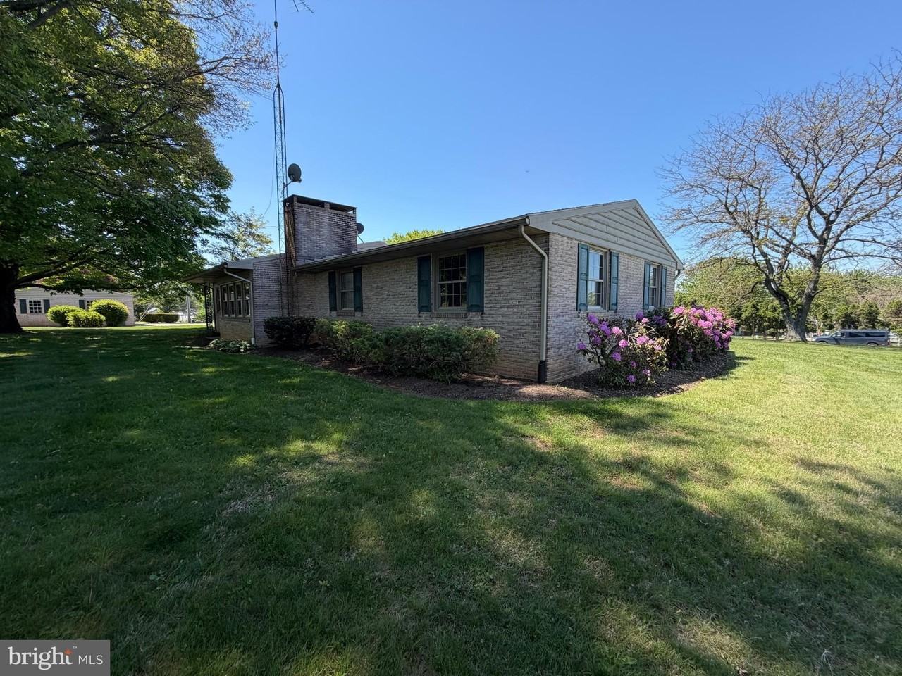 2381 Beaver Valley Pike - Photo 4 of 28