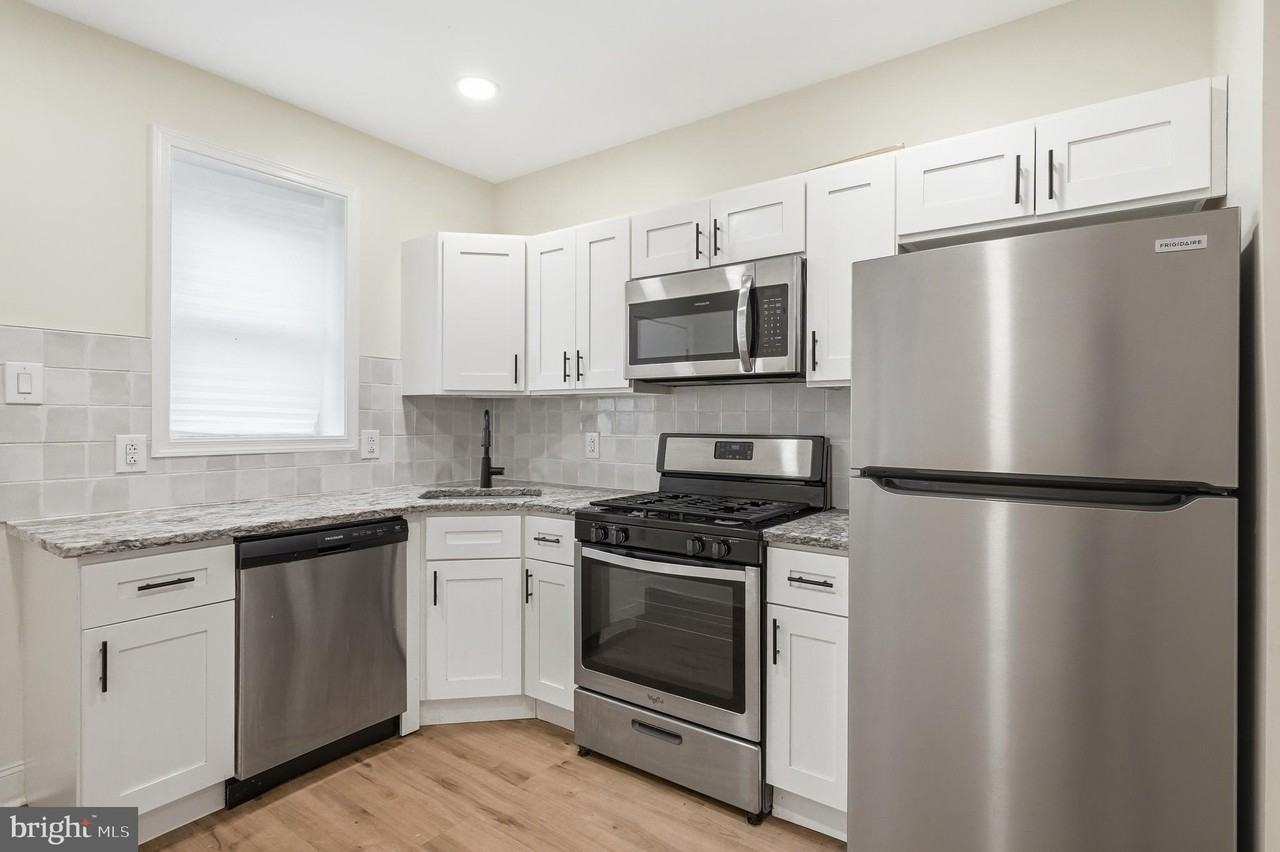 1441 S Marston St - Photo 4 of 27