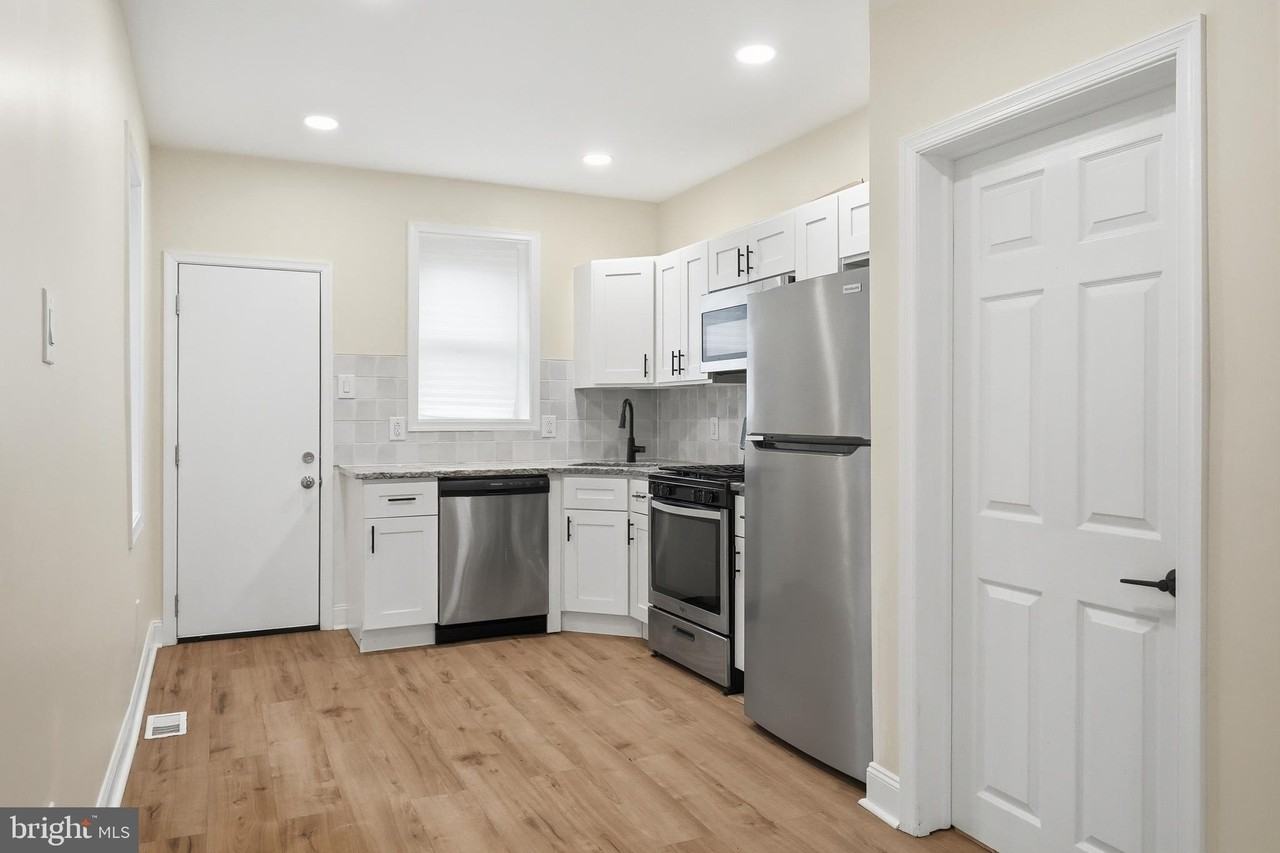 1441 S Marston St - Photo 6 of 27