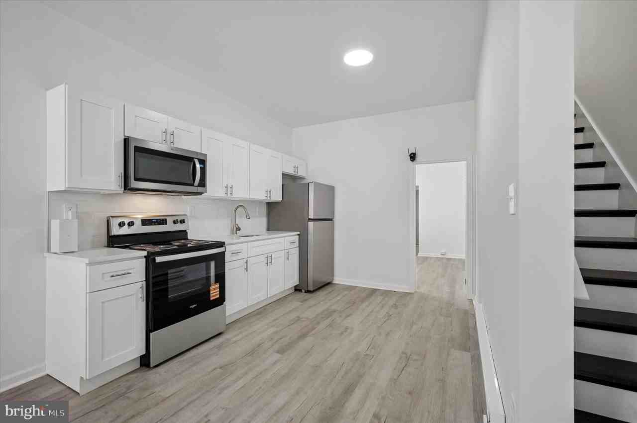 1216 W Firth St - Photo 5 of 15