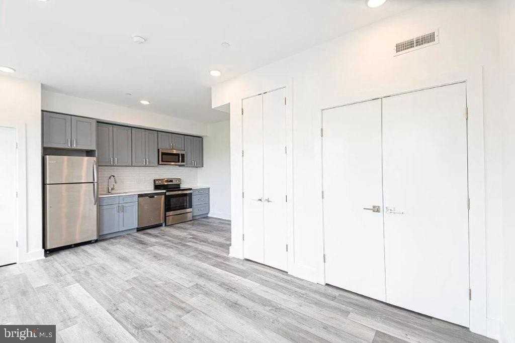 1524 South St #303 - Photo 3 of 20