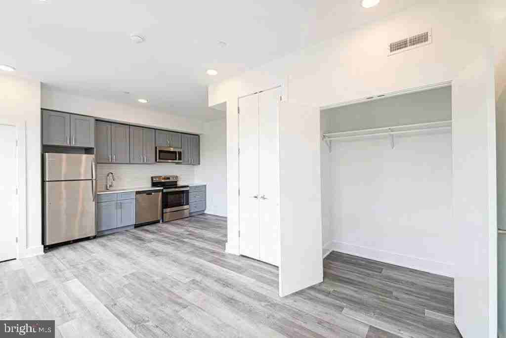 1524 South St #303 - Photo 4 of 20