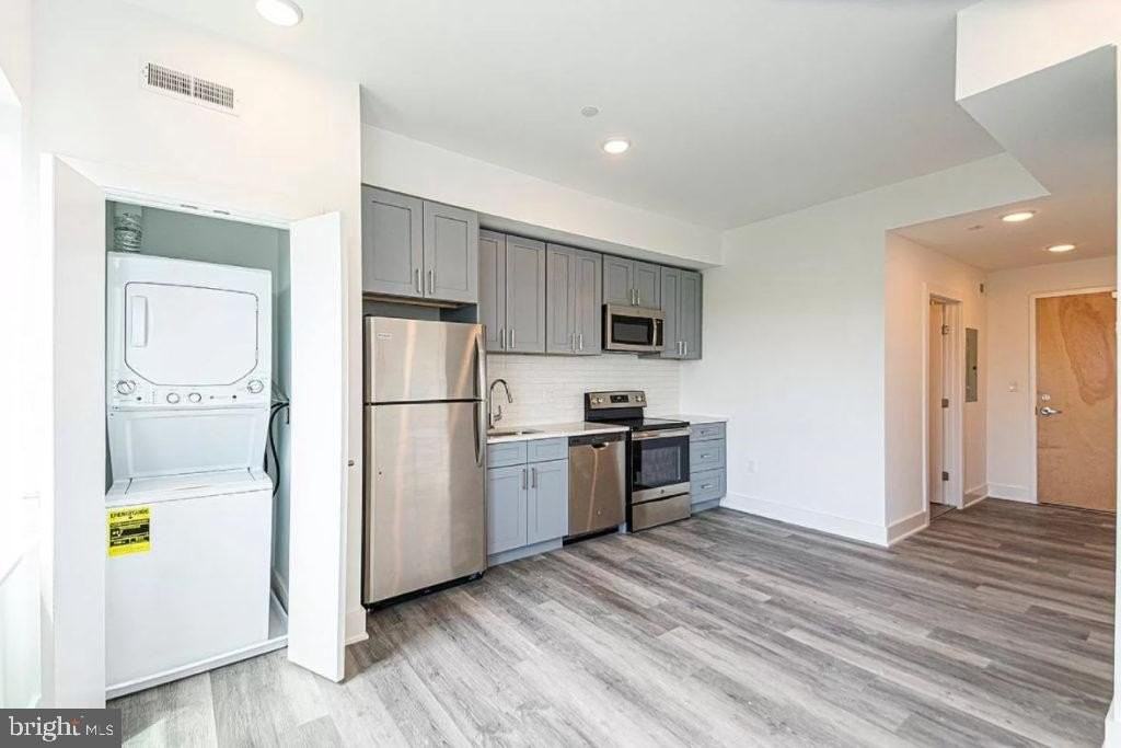 1524 South St #303 - Photo 5 of 20