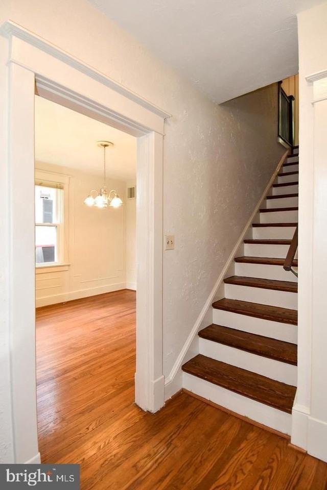 633 24th St S - Photo 3 of 50
