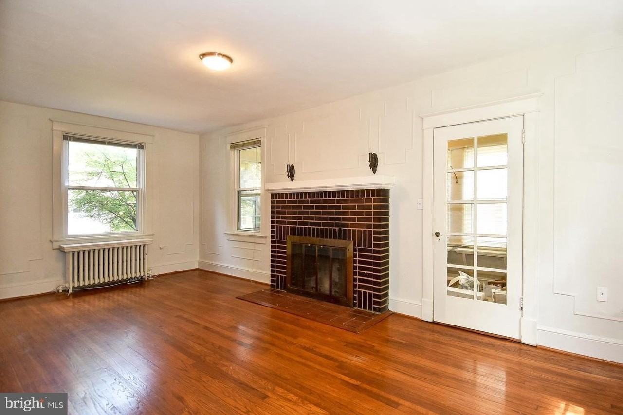 633 24th St S - Photo 4 of 50
