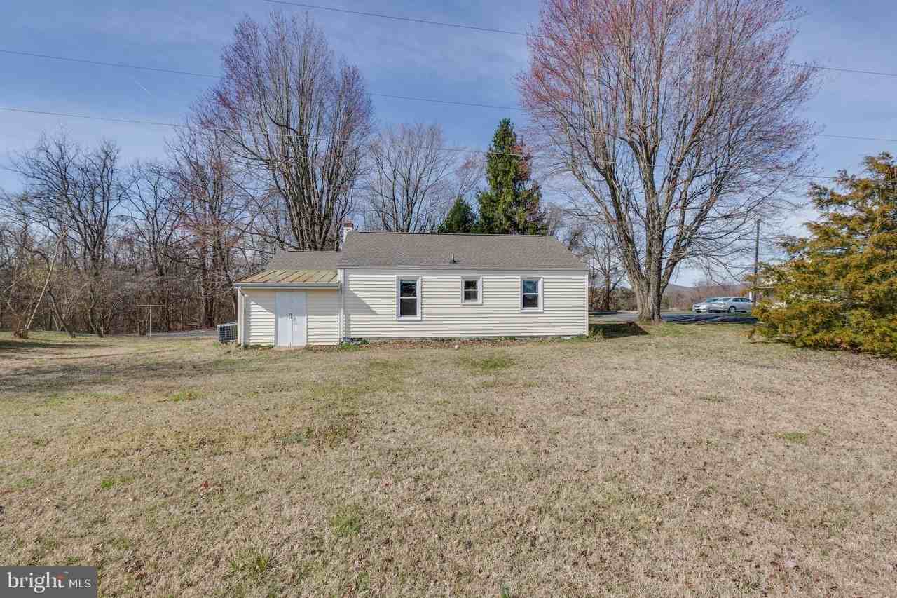 4297 Lunceford Ln - Photo 5 of 30
