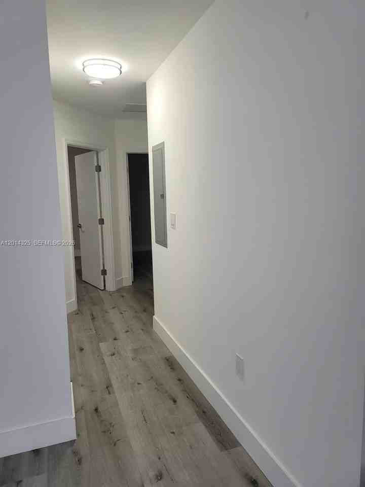 12132 Sw 218th St - Photo 5 of 8