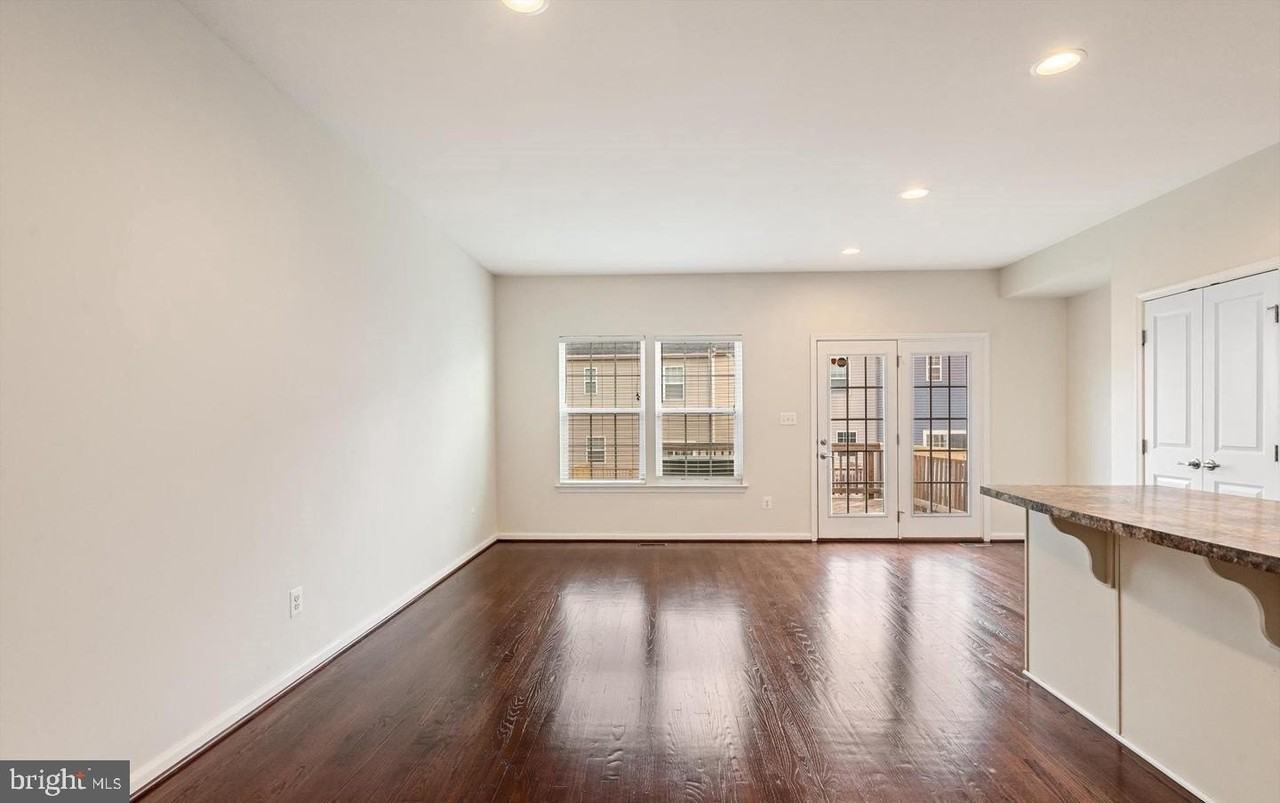 106 Argyle Ct - Photo 6 of 16