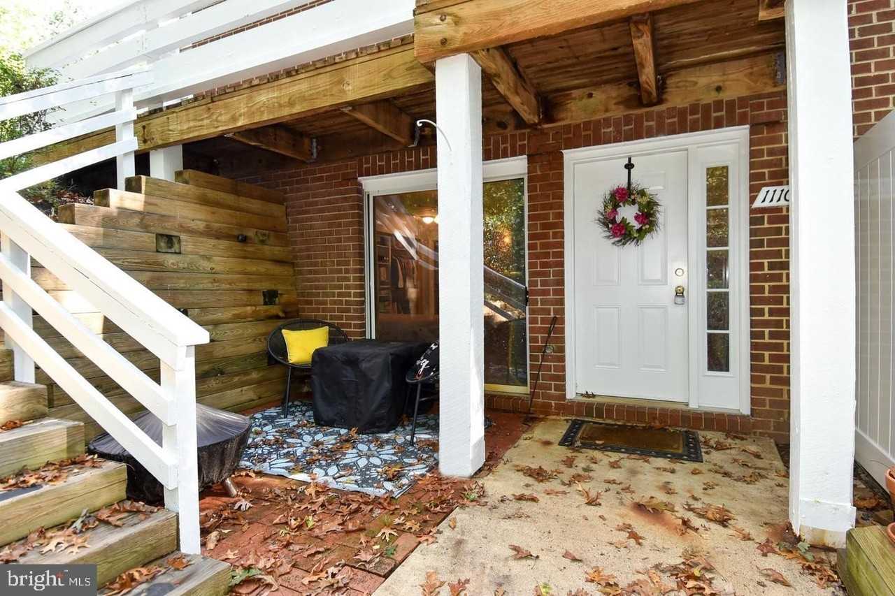 11100 Beaver Trail Ct - Photo 3 of 28