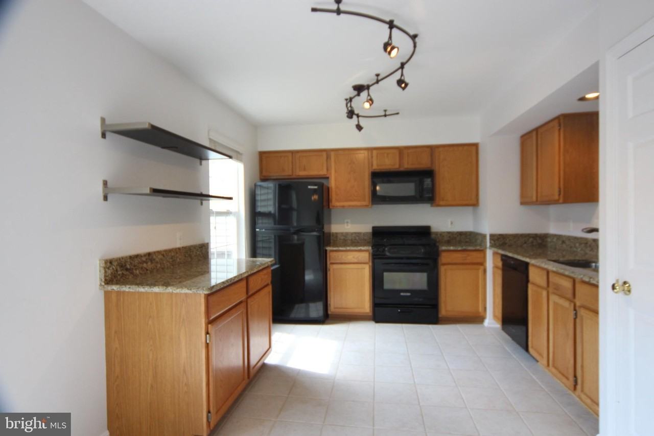 7491 Digby Grn - Photo 4 of 28