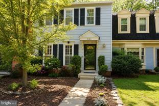 2184 Pond View Ct - Photo 1 of 1