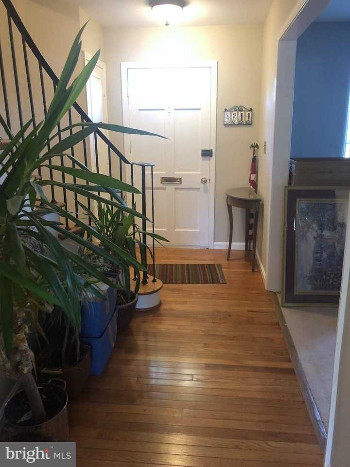 8244 Carrleigh Pkwy - Photo 7 of 25