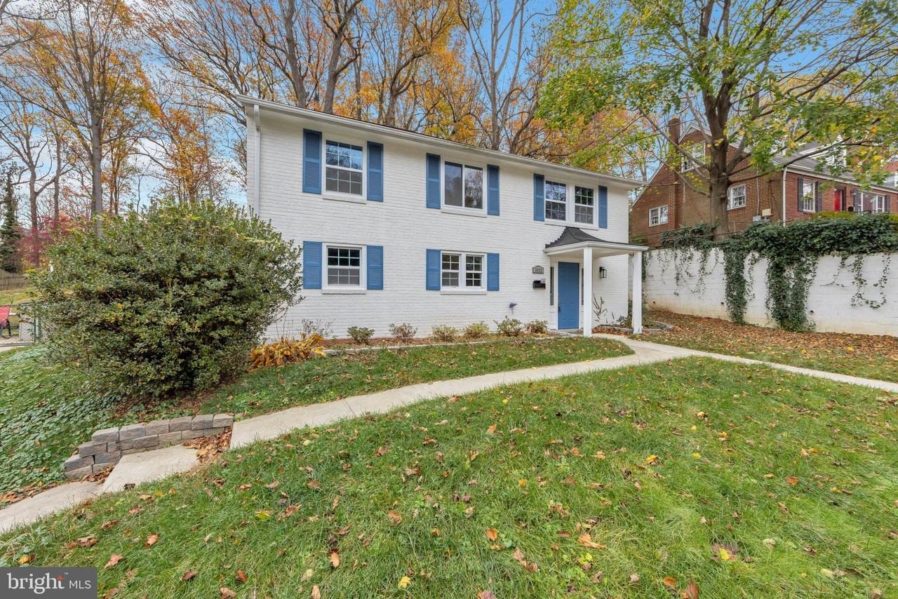 3825 Larchwood Rd - Photo 2 of 36