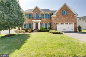 featured image of 42463 Pine Forest Dr