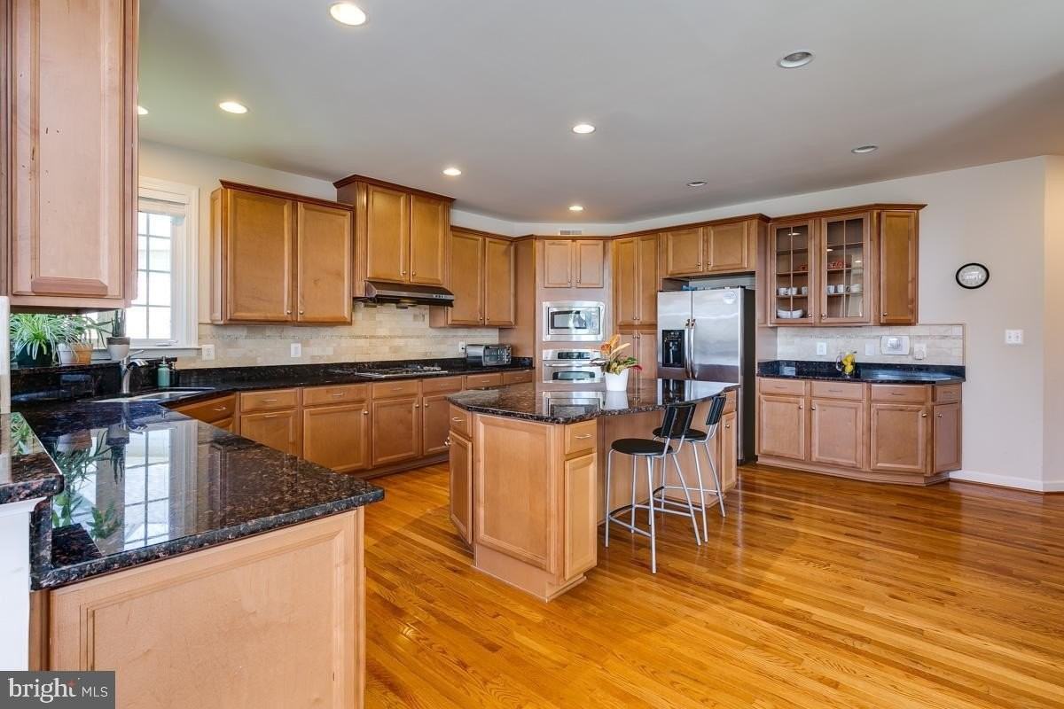 42463 Pine Forest Dr - Photo 4 of 37