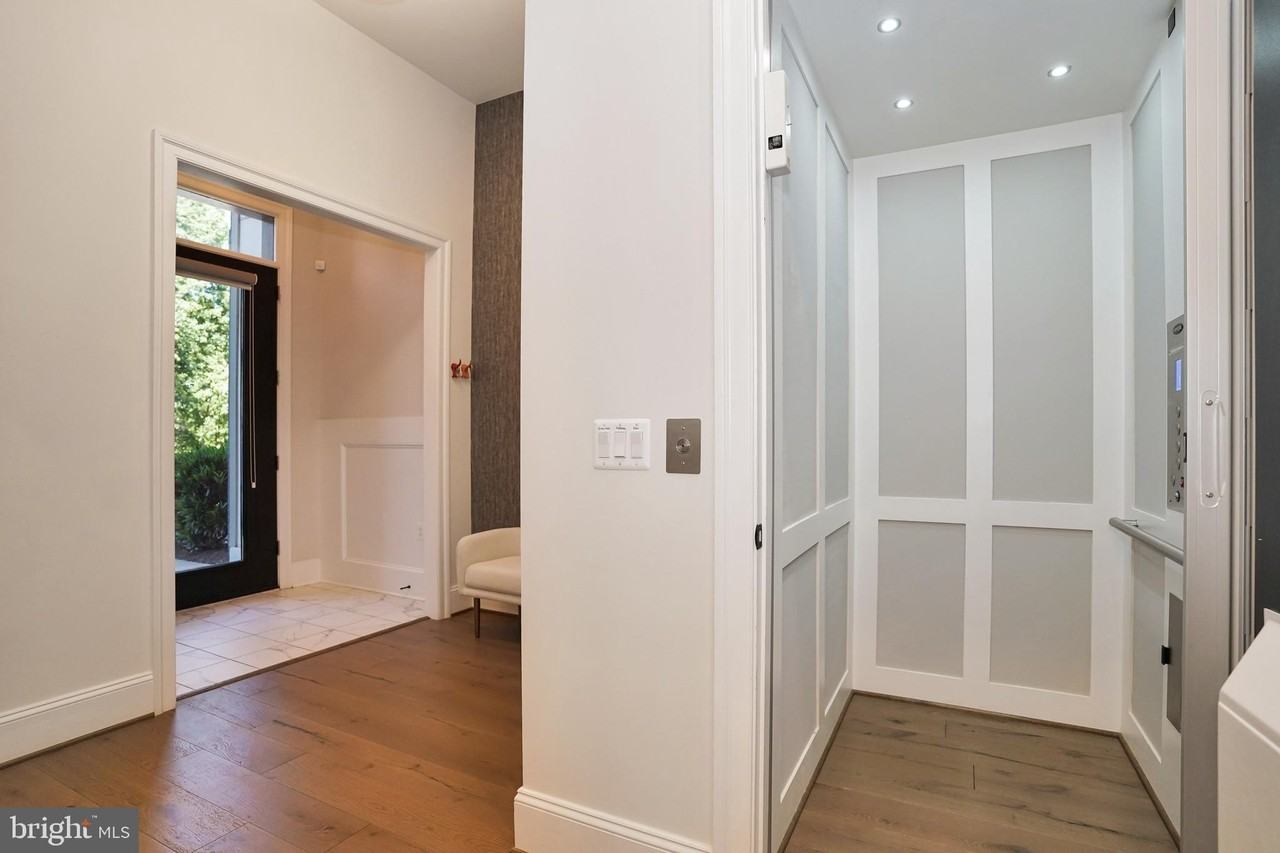 44651 Provincetown Dr - Photo 4 of 50