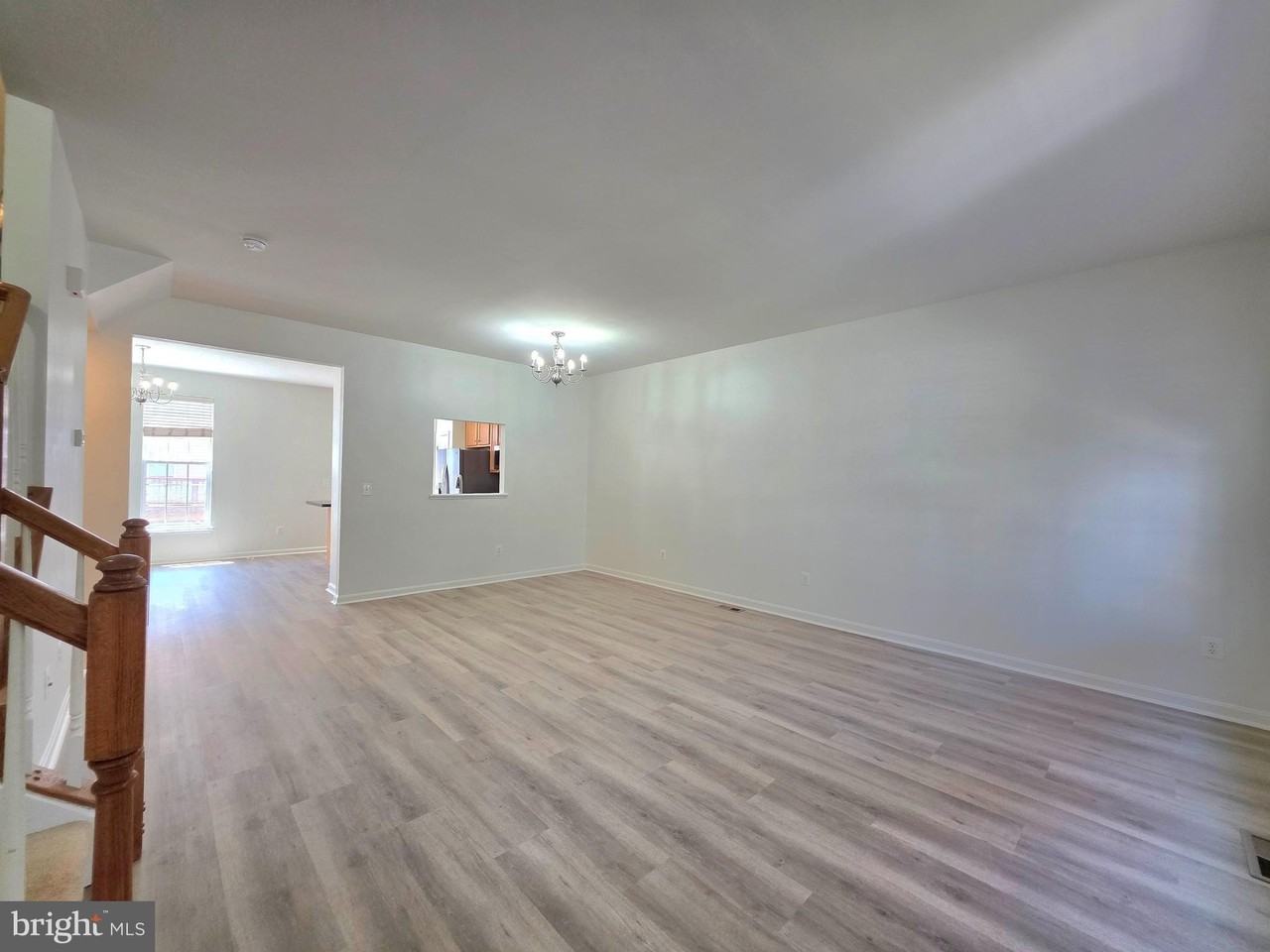 15328 Elizabeth Burbage Loop - Photo 7 of 33