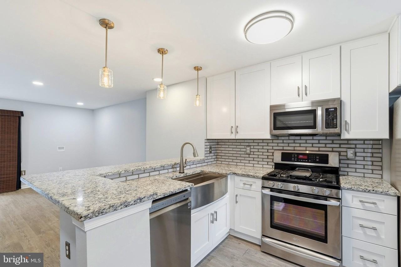 12320 Granada Way - Photo 2 of 26