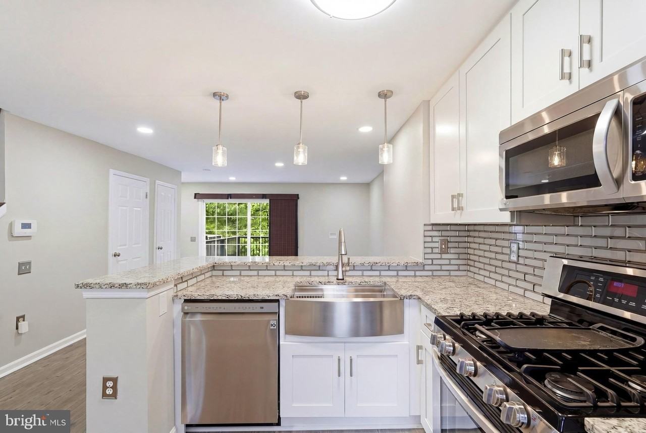 12320 Granada Way - Photo 4 of 26