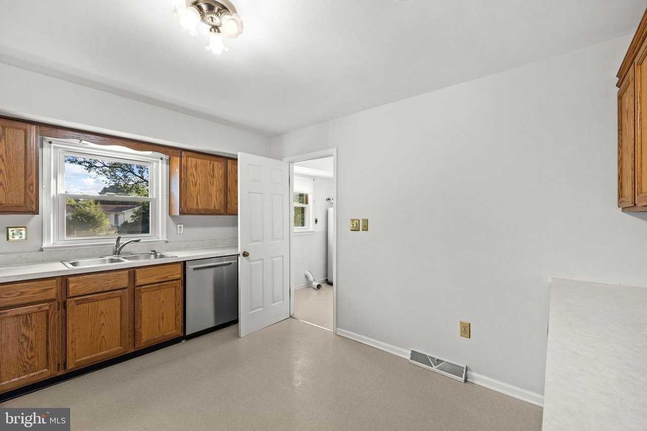 308 Butternut Dr - Photo 6 of 27